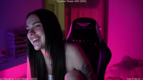 Naomi online show from April 19, 2026, 6:43 pm