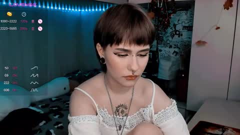 Snapshot of say_mary chatting on February 23, 2025, 12:05 pm pronoun she. name Mary. age 21. online show from February 23, 2025, 12:05 pm