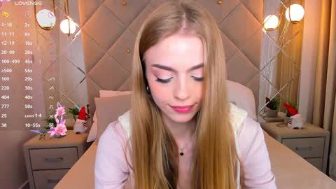 Snapshot of sayl0r_moon chatting on February 1, 2025, 11:48 pm Kira GMT 7 Mon Thu-Sun 0800am-0200pm online show from February 1, 2025, 11:48 pm