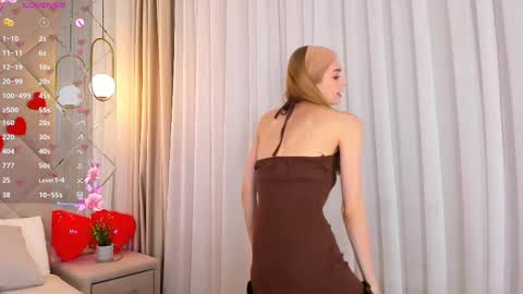 Snapshot of sayl0r_moon chatting on February 19, 2025, 12:57 am Kira GMT 7 Mon Thu-Sun 0800am-0200pm online show from February 19, 2025, 12:57 am