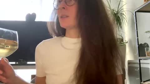 saymym online show from February 27, 2025, 4:43 pm