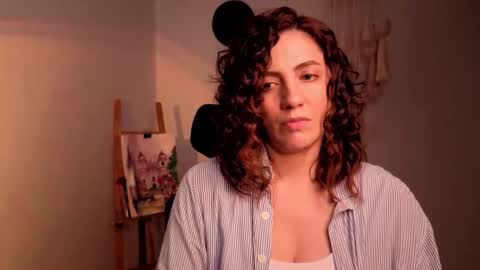 Venus online show from February 15, 2026, 5:31 pm