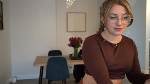 Snapshot of scarlajade chatting on January 31, 2025, 10:42 pm scarlajade online show from January 31, 2025, 10:42 pm