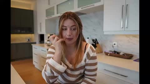 Snapshot of scarlajade chatting on March 11, 2025, 11:26 pm scarlajade online show from March 11, 2025, 11:26 pm