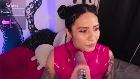 Explicit Content  online show from November 16, 2025, 7:25 am