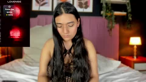 Snapshot of scarlet_dh chatting on June 16, 2026, 11:29 pm Claudia online show from June 16, 2026, 11:29 pm