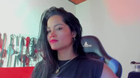 scarlet taylor kennedy online show from February 2, 2026, 7:34 pm