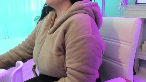  Celeste online show from November 10, 2025, 12:15 pm