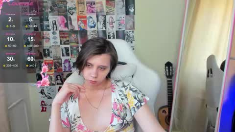 Snapshot of scarlet_sirenn chatting on February 20, 2026, 8:27 am Alexandra online show from February 20, 2026, 8:27 am