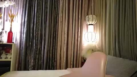 scarlet online show from November 24, 2025, 9:09 am