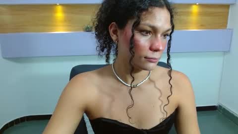 Scarlet Dream online show from March 4, 2025, 8:05 pm