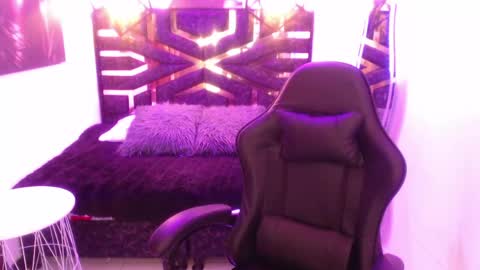 Scarleth online show from May 19, 2026, 3:02 am