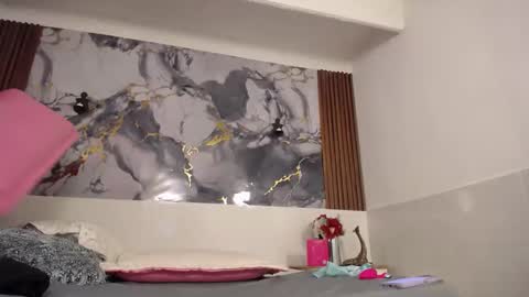 Snapshot of scarlethchannel chatting on January 18, 2026, 1:26 pm Scarleth online show from January 18, 2026, 1:26 pm