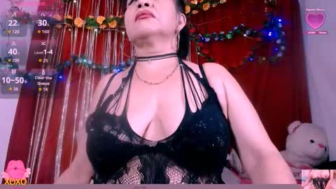 scarlethh hott online show from September 25, 2025, 9:57 am