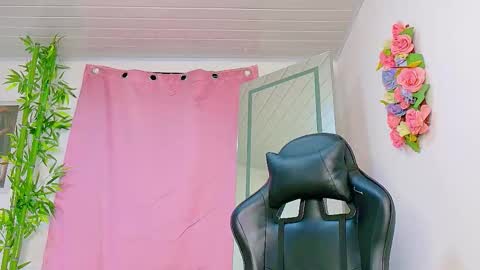 Snapshot of scarletjonesx chatting on February 22, 2026, 11:47 pm Denis online show from February 22, 2026, 11:47 pm