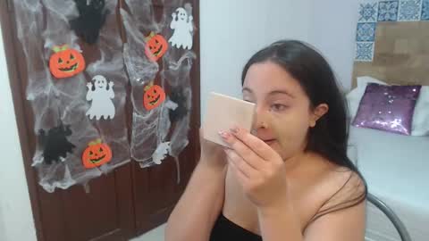 scarlet  online show from October 17, 2025, 10:07 am