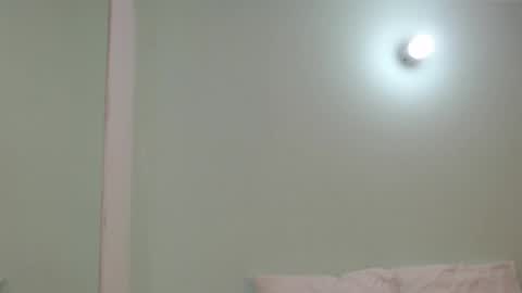 scarlet  online show from April 17, 2026, 10:51 am