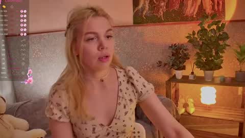 Snapshot of scarletmarney chatting on May 14, 2026, 3:24 am scarletmarney online show from May 14, 2026, 3:24 am