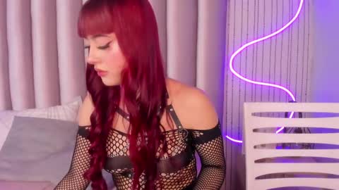 Scarlet  online show from June 4, 2026, 8:04 pm