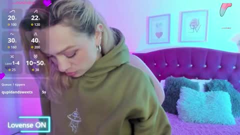 Snapshot of scarlett_blake11 chatting on October 1, 2025, 5:02 am scarlett_blake11 online show from October 1, 2025, 5:02 am
