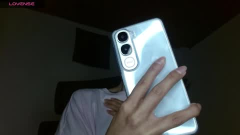 scarlet online show from April 23, 2026, 2:13 am