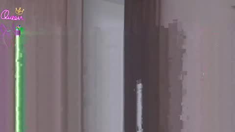 Scarlett Thumb up please help me 100 its important online show from March 23, 2026, 10:47 pm