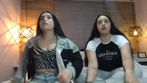 Snapshot of scarlett_evance chatting on December 1, 2025, 10:09 am Scarlett and Jazmin online show from December 1, 2025, 10:09 am