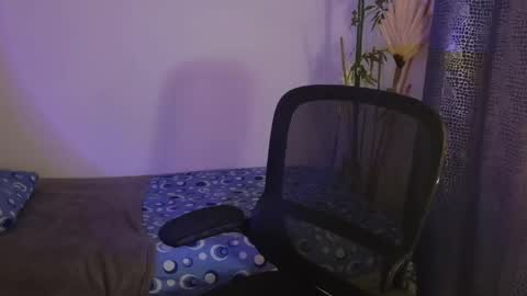 scarlett online show from May 1, 2026, 5:34 am