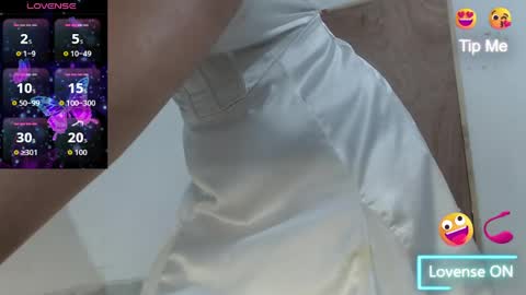 Scarlett online show from April 15, 2026, 8:32 am