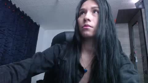 Scarlett Von Rose online show from December 21, 2025, 7:43 pm