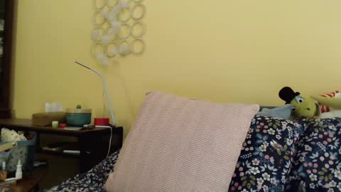 Scarlett online show from March 5, 2025, 3:40 pm