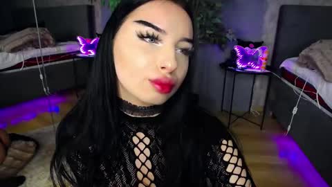 scarlettjakobs online show from February 8, 2026, 6:28 am