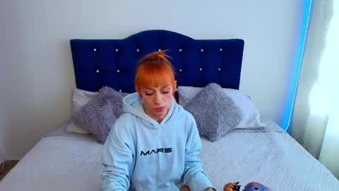 Scarlett online show from October 16, 2025, 1:45 pm