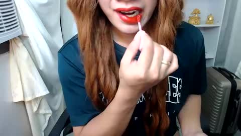 Queen Scarlet online show from January 18, 2025, 7:28 am