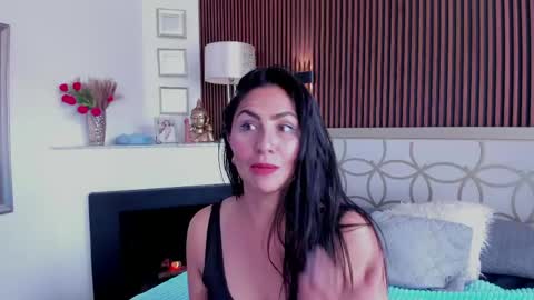 Scarlet  online show from April 30, 2026, 7:42 pm