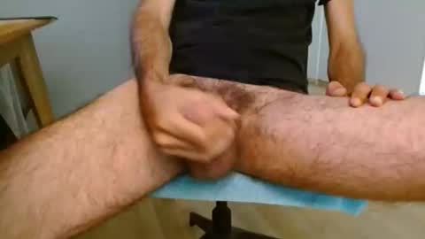 schnaebi13 online show from September 15, 2025, 9:31 am