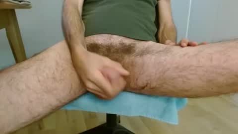 schnaebi13 online show from April 4, 2026, 2:14 pm