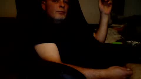 schnibschnab online show from October 7, 2025, 12:19 am