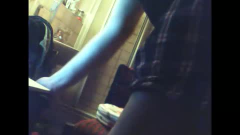 schnibschnab online show from November 3, 2025, 2:24 am