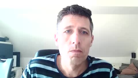 Snapshot of schnuckigeil chatting on March 5, 2025, 12:44 pm Dildomen online show from March 5, 2025, 12:44 pm