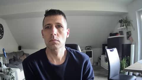 Snapshot of schnuckigeil chatting on March 4, 2026, 7:47 am Dildomen online show from March 4, 2026, 7:47 am