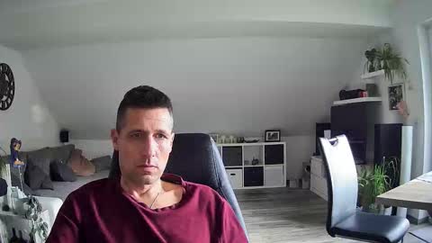 Snapshot of schnuckigeil chatting on March 11, 2026, 8:31 am Dildomen online show from March 11, 2026, 8:31 am