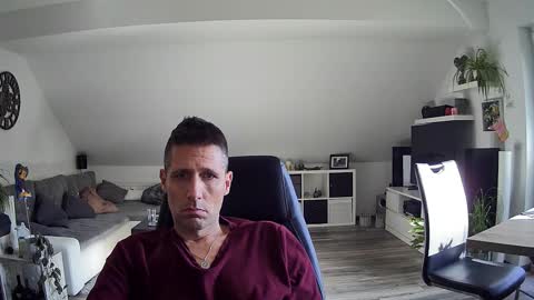 Snapshot of schnuckigeil chatting on March 12, 2026, 8:20 am Dildomen online show from March 12, 2026, 8:20 am