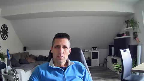 Snapshot of schnuckigeil chatting on March 13, 2026, 10:11 am Dildomen online show from March 13, 2026, 10:11 am