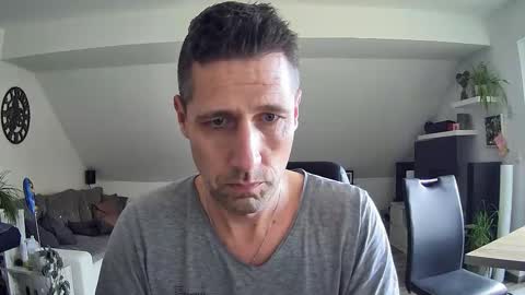 Snapshot of schnuckigeil chatting on March 16, 2026, 12:20 pm Dildomen online show from March 16, 2026, 12:20 pm