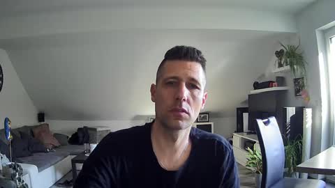 Snapshot of schnuckigeil chatting on April 17, 2026, 7:00 am Dildomen online show from April 17, 2026, 7:00 am