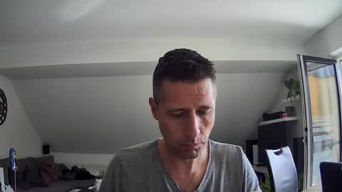 Snapshot of schnuckigeil chatting on April 27, 2026, 10:24 am Dildomen online show from April 27, 2026, 10:24 am