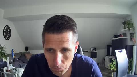 Snapshot of schnuckigeil chatting on May 8, 2026, 9:25 am Dildomen online show from May 8, 2026, 9:25 am