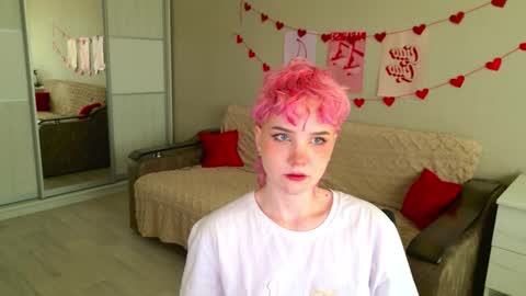 Snapshot of school_love chatting on September 17, 2025, 11:01 am Rina online show from September 17, 2025, 11:01 am