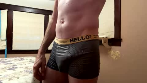 schooldayz online show from January 8, 2026, 4:04 am